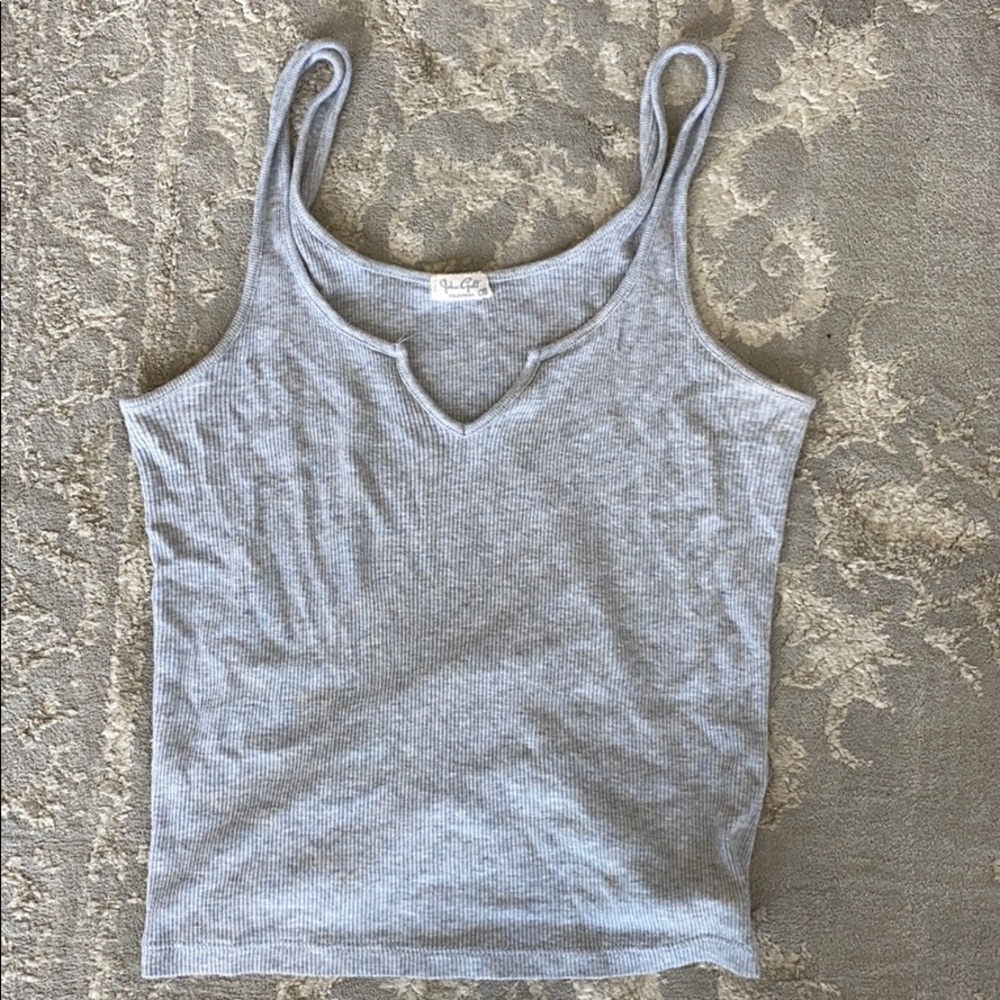 Gray tank